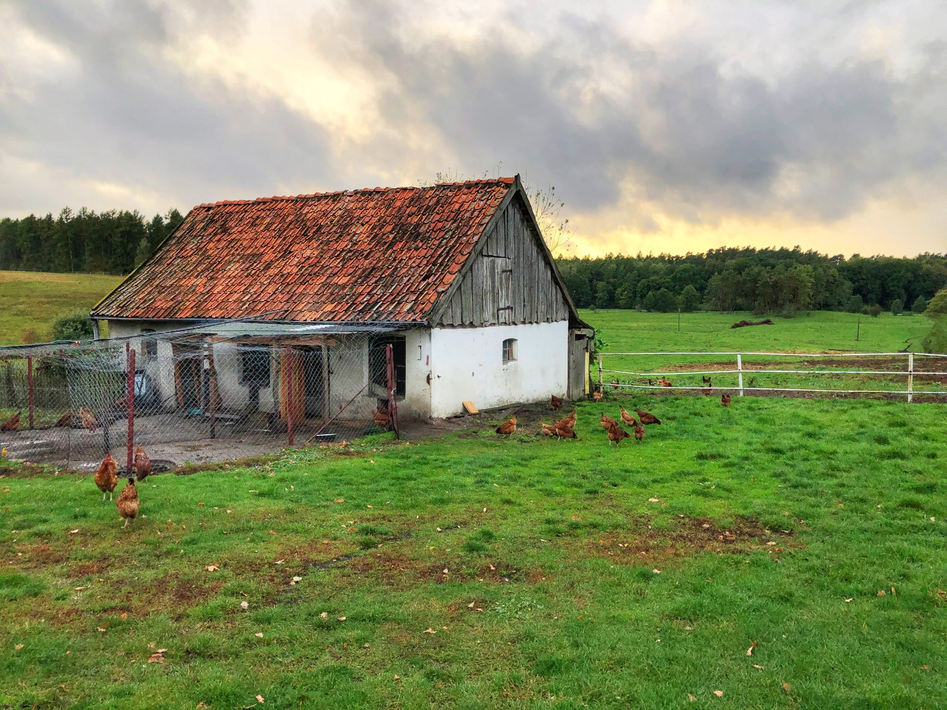 a house in a countryside 2022 11 16 14 15 49 utc