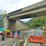 Continua el cierre temporal en la via Bogota Villavicencio por labores de remocion y limpieza1