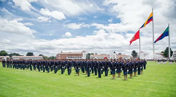 Ej rcito en Colombia Conozca los salarios de los militares seg n