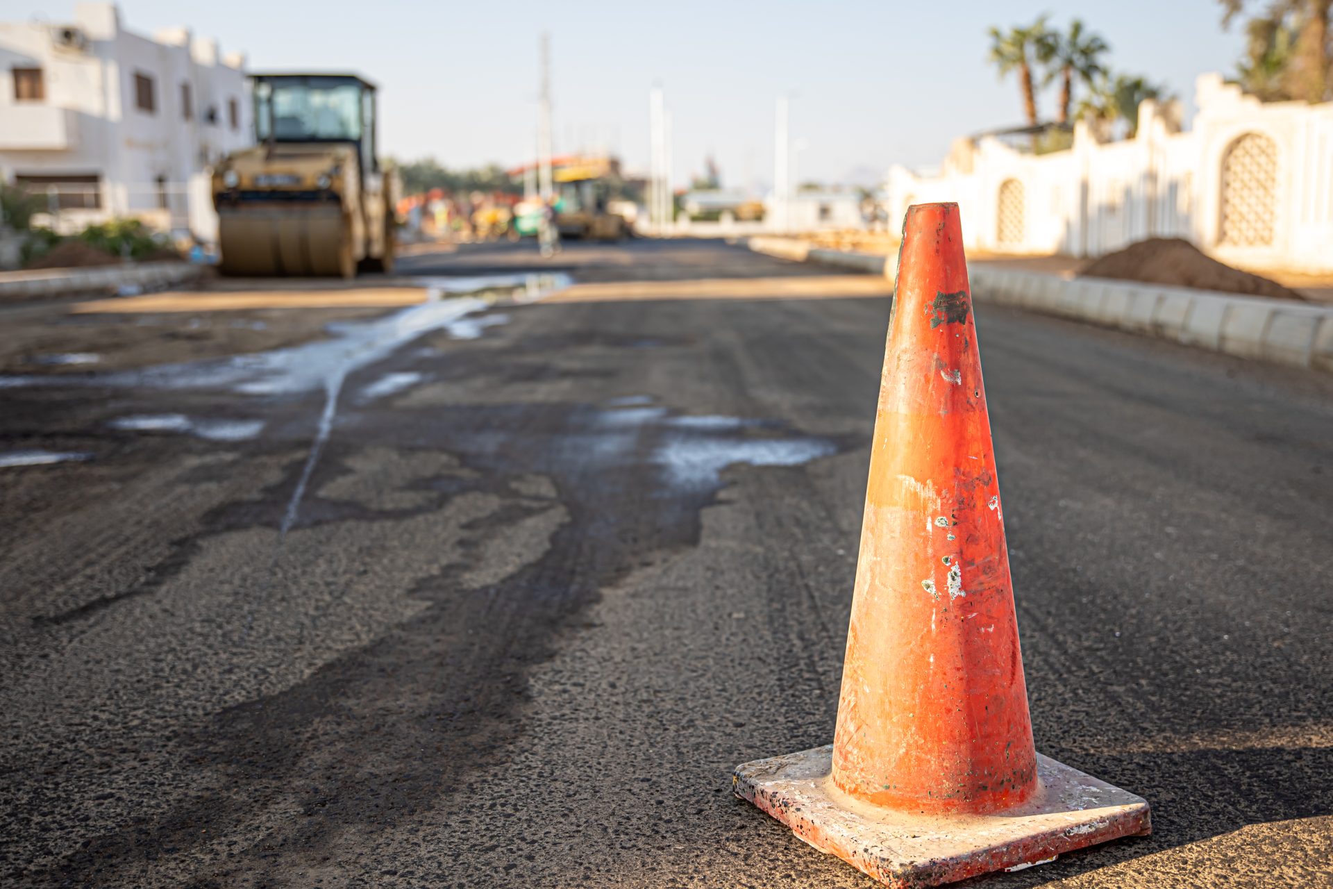 cerca cono trafico naranja espacio copia carretera