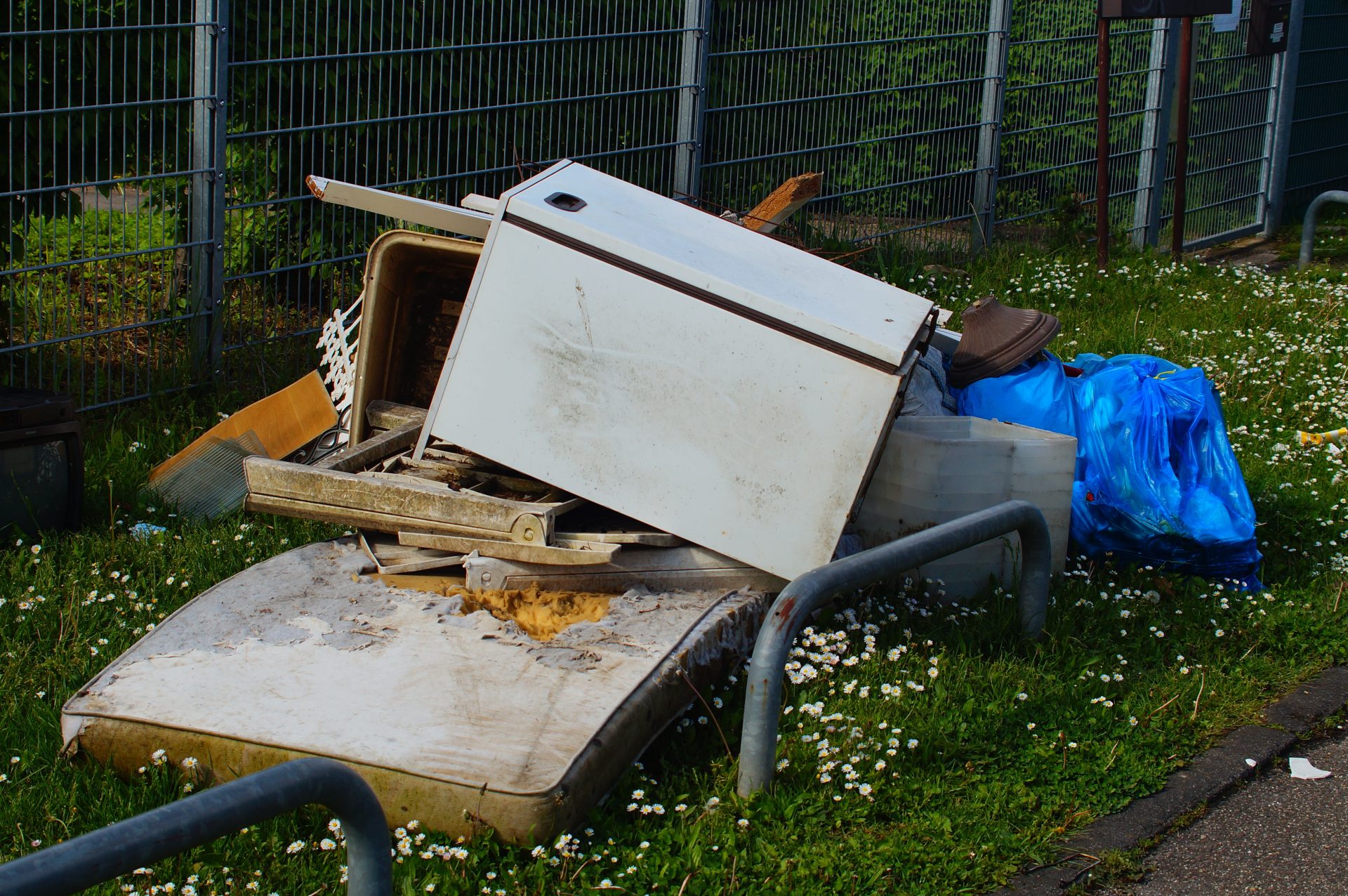 illegal dumping in frankfurt germany 2023 03 03 18 59 34 utc