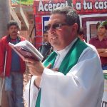 El parroco de Nemocon fue exitosamente operado a corazon abierto y avanza en su recuperacion