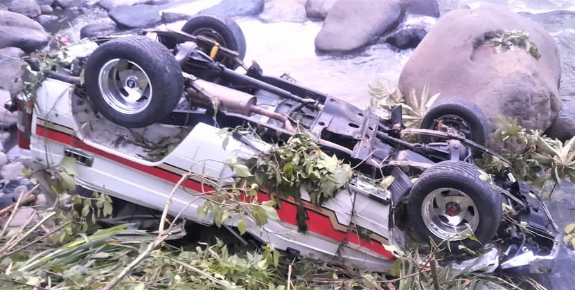 Gravisimo accidente en Pacho una vida perdida y otra herida tras caer una camioneta al Rio Negro