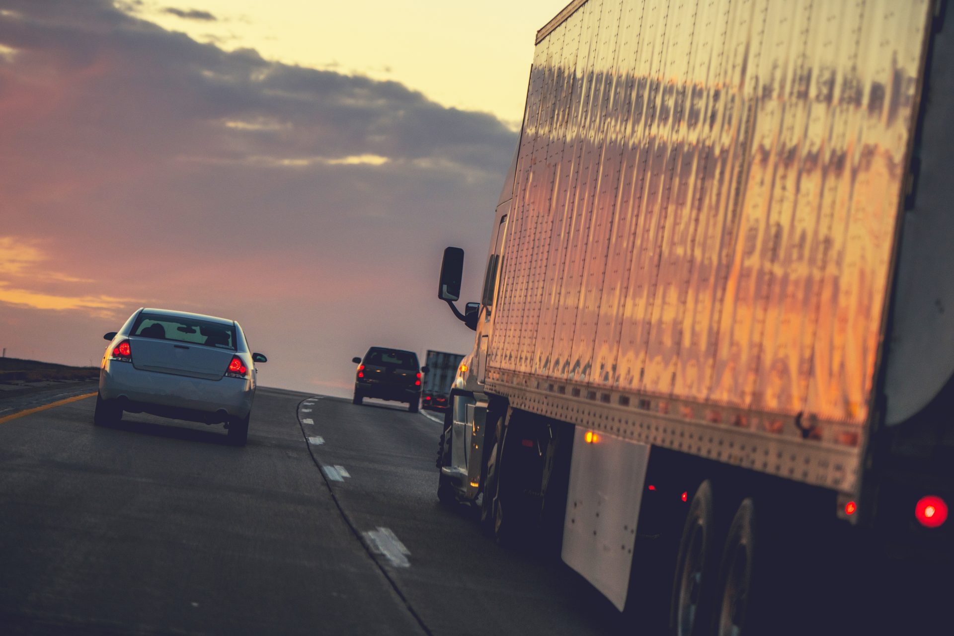 truck delivery on the way 2022 12 16 11 50 07 utc