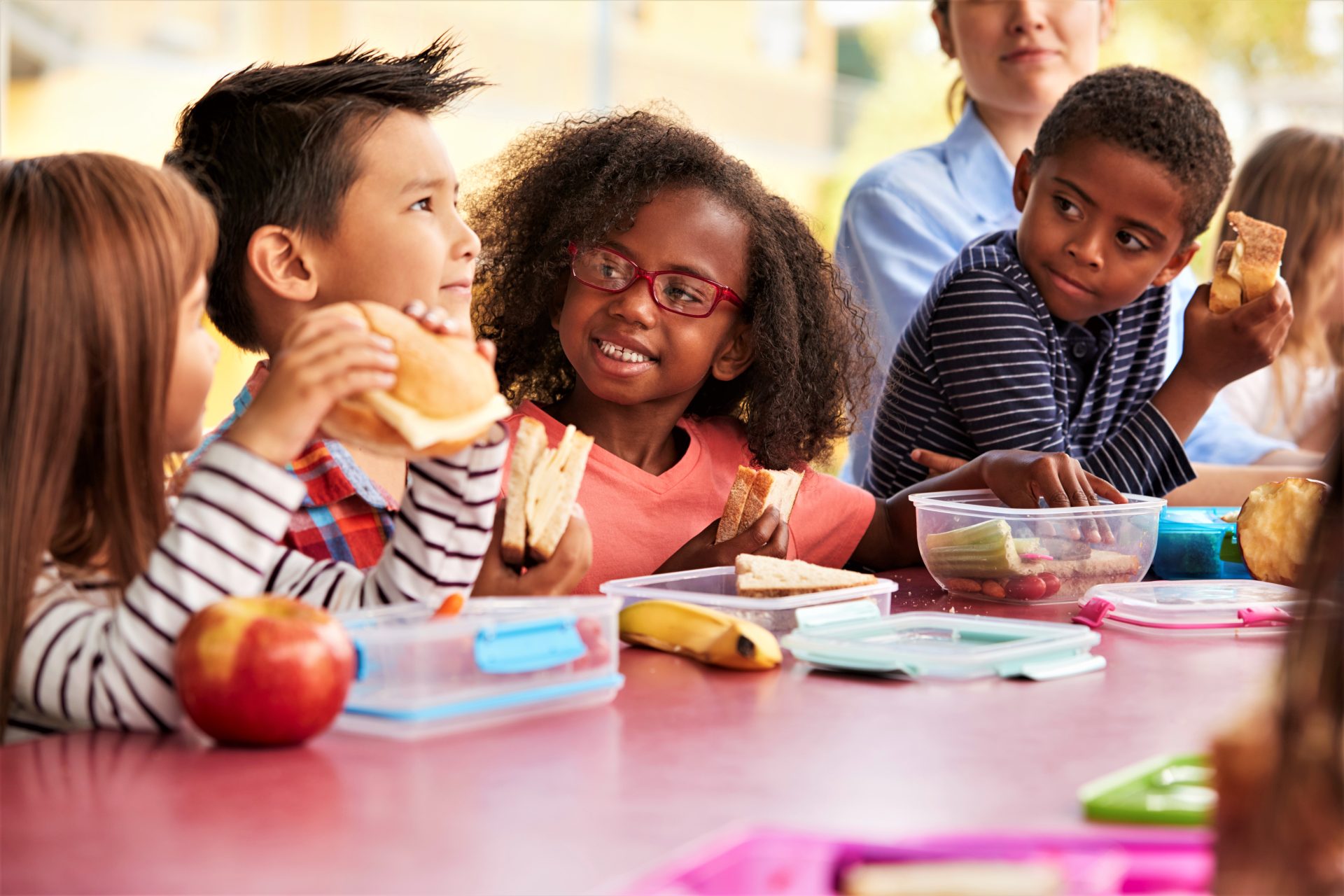 America Latina y el Caribe se destacan por su alimentacion escolar pero enfrentan desafios