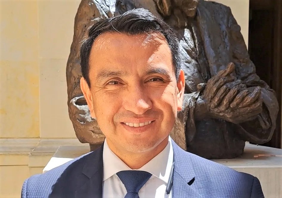 Diputado Florez pide revocatoria de candidatura contra Jorge Rey por presunta doble militancia