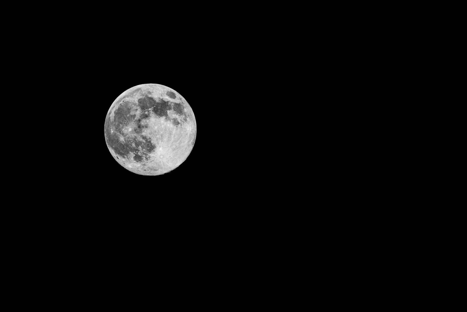 super moon full moon shoot in austria 2020 2021 08 28 10 41 01 utc
