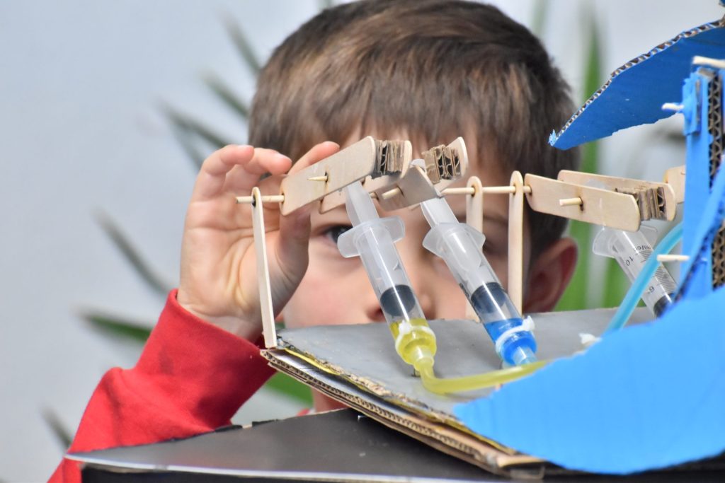 AteliED un colegio Innovador en Zipaquira donde las tareas quedan atras