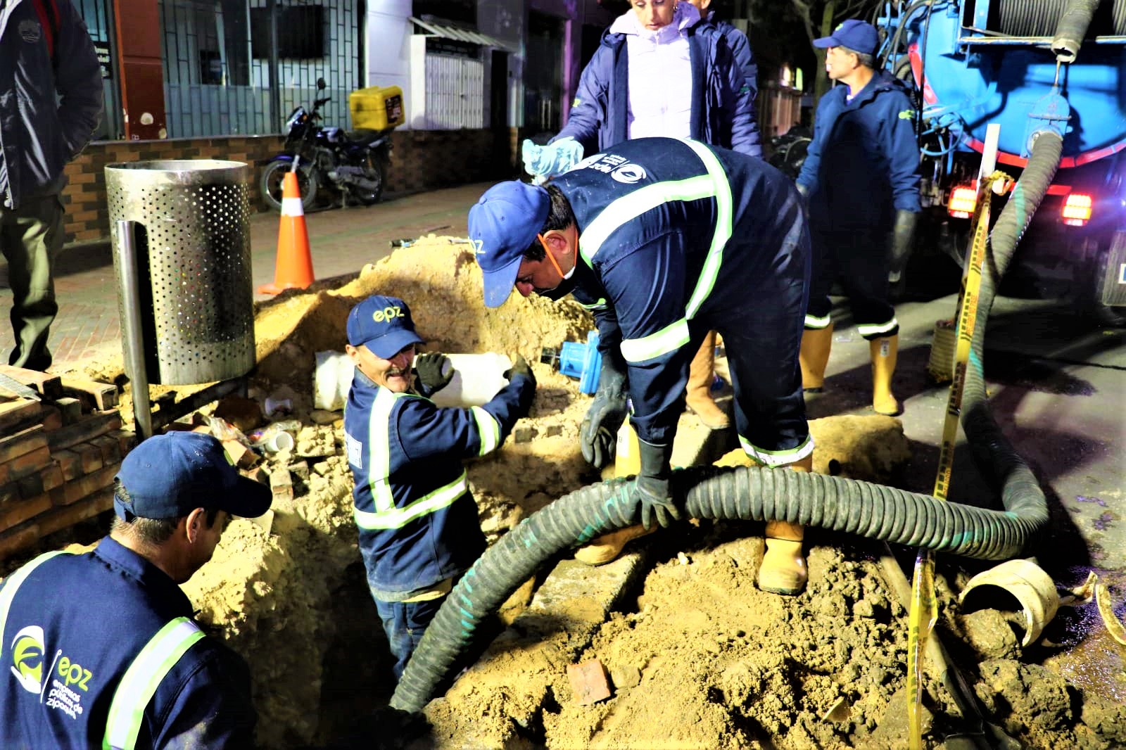 Sustitucion de valvulas obsoletas garantiza mejoramiento del suministro de agua en Zipaquira1