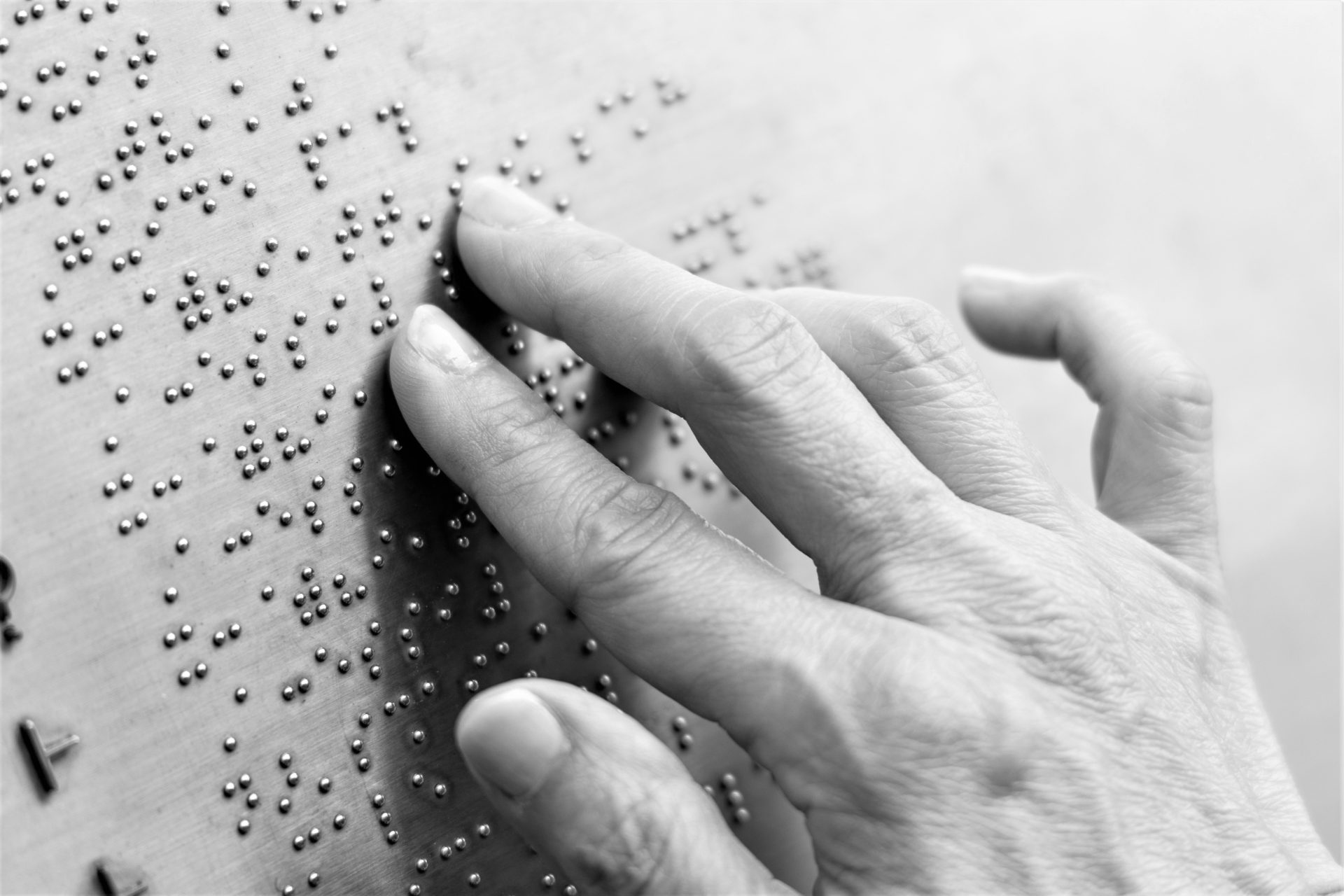 La Registraduria alista tarjetas electorales de lectoescritura braille para elecciones territoriales1