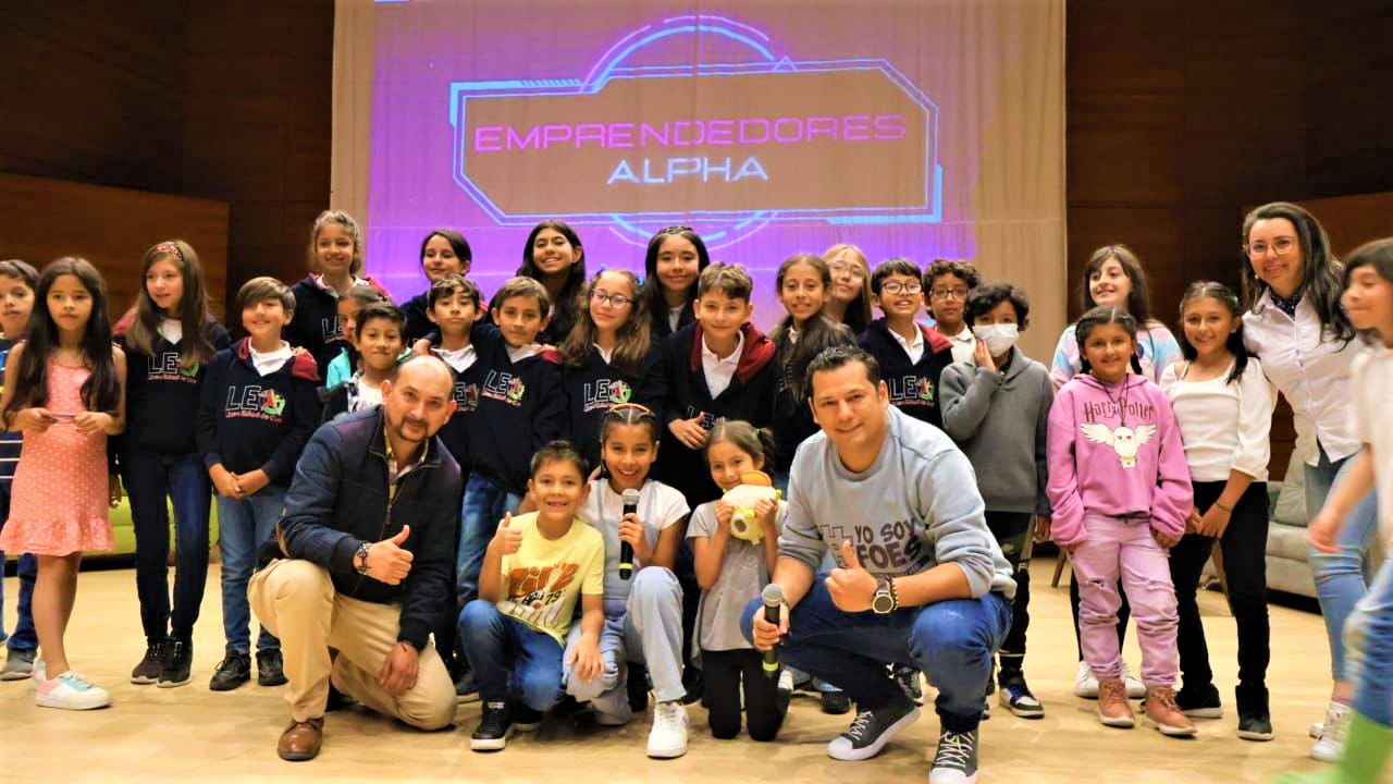 Nina emprendedora y ganadora de Shark Tank motiva a emprendedores en Chia1