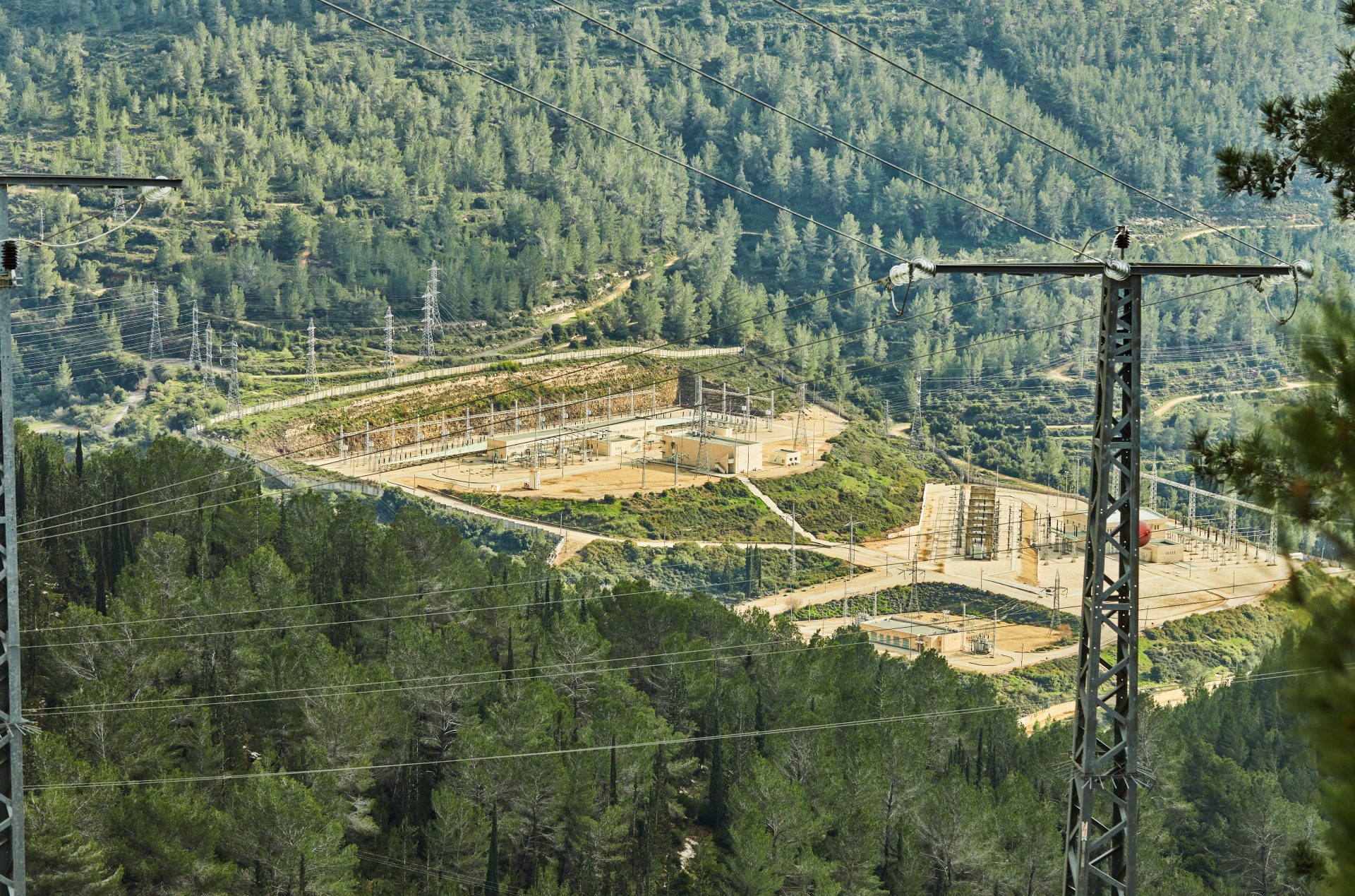 view from sataf park to the electrical substation 2023 04 11 01 25 43 utc