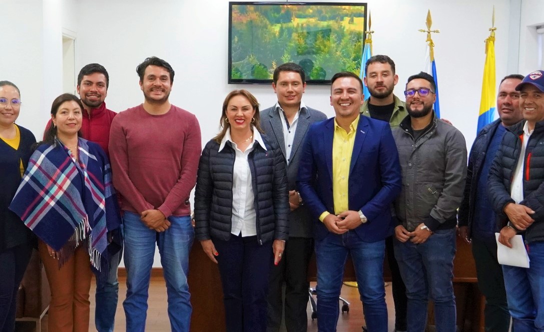 Cogua avanza hacia una transicion administrativa ejemplar con la primera mesa tecnica de empalme