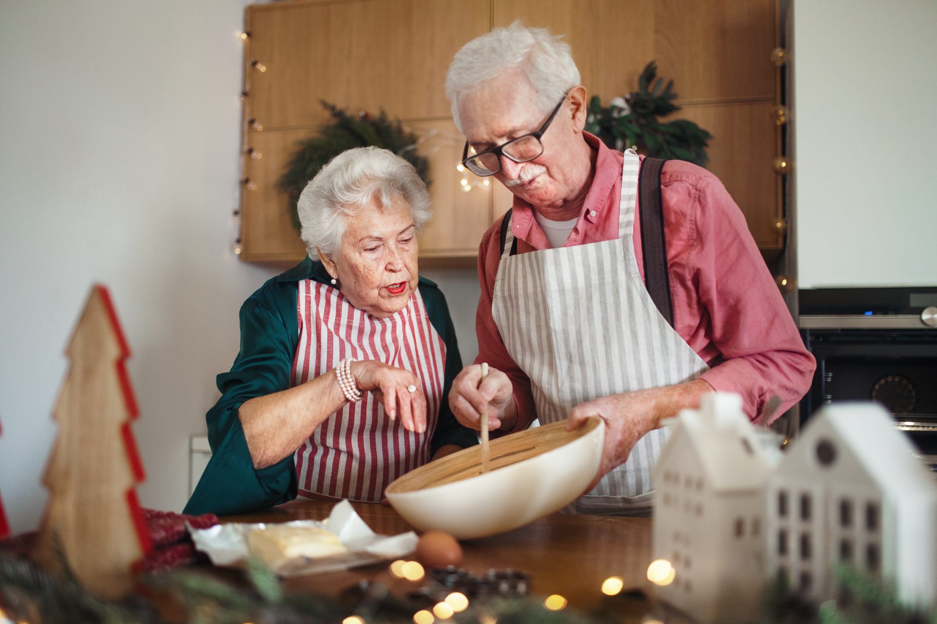 happy seniors baking together christmas cakes at h 2022 11 02 02 38 59 utc