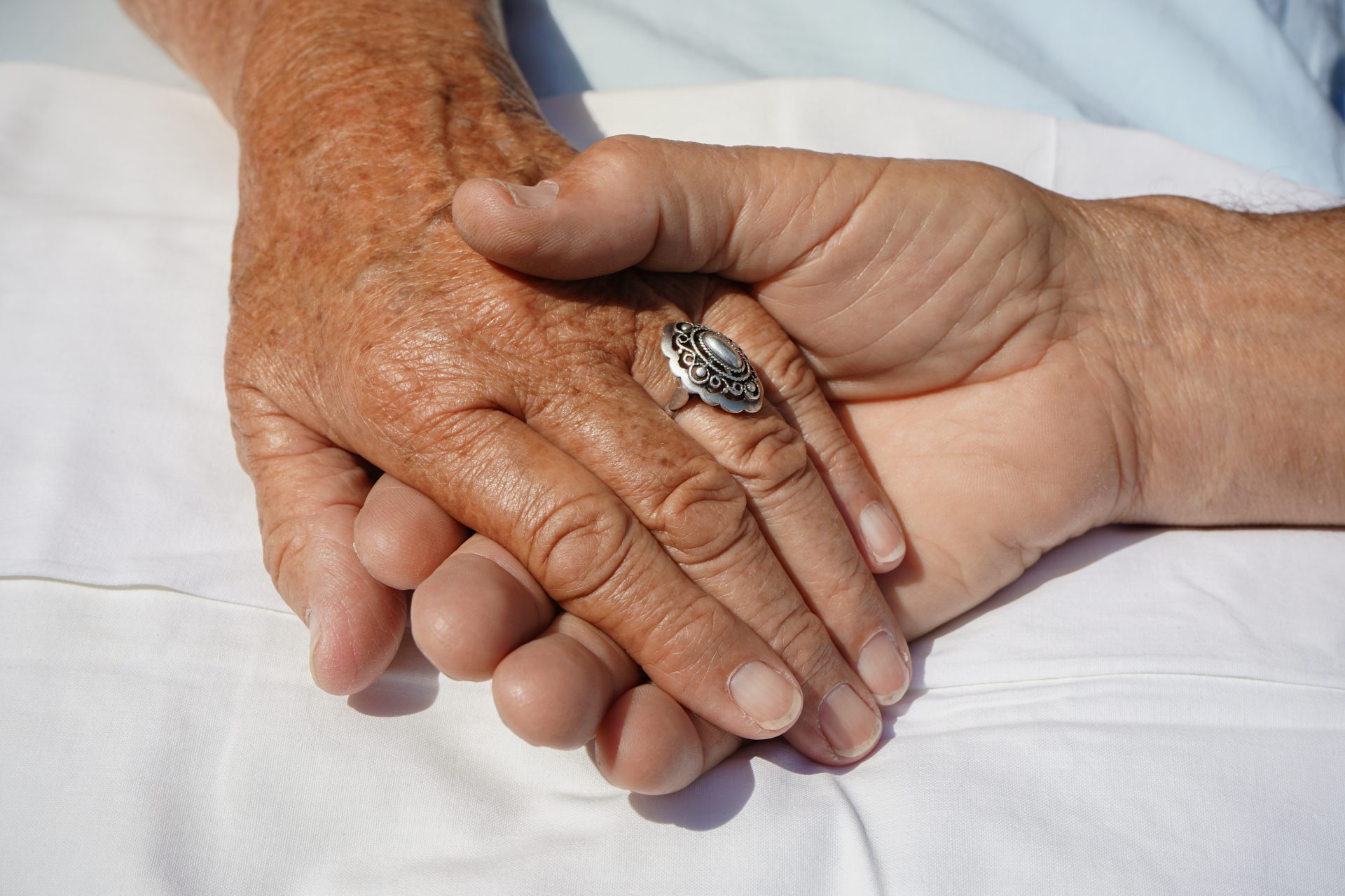 old ladys hand 2022 11 16 11 01 37 utc