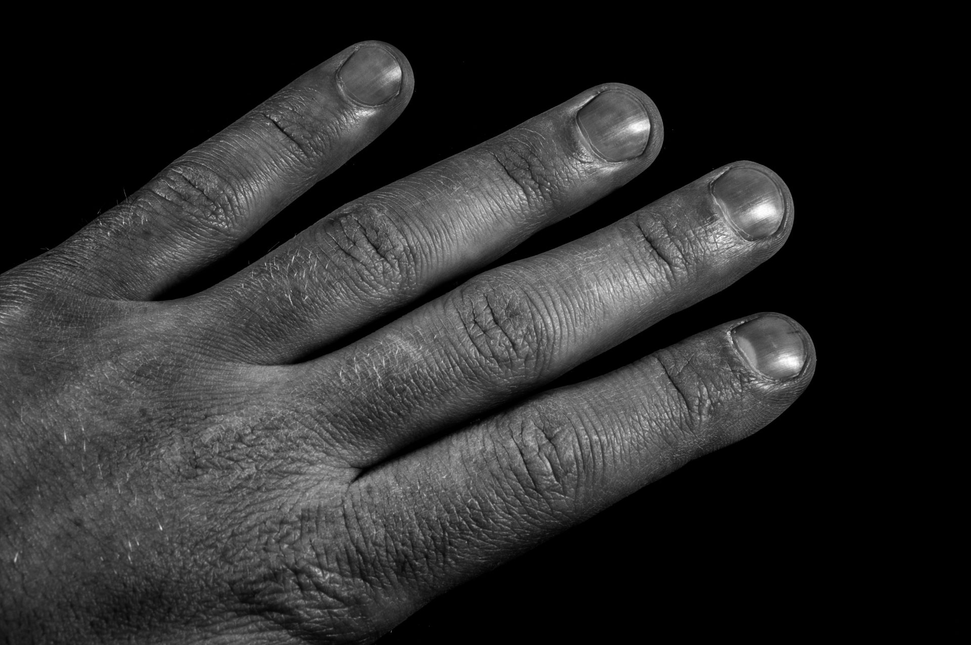 fingers of a man s hand 2023 11 27 05 03 24 utc