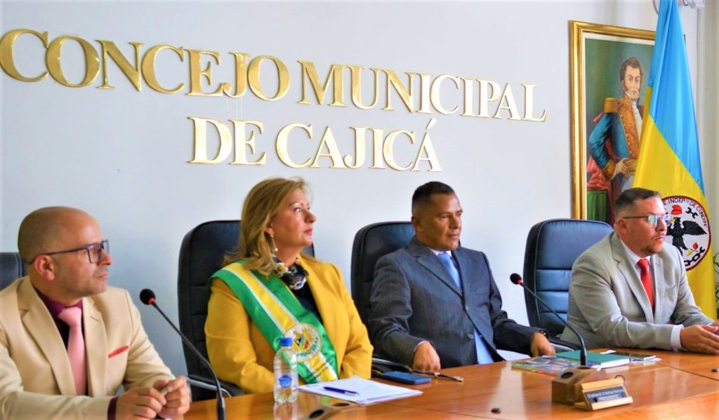 Alcaldesa de Cajica acompano la posesion de concejales y la eleccion de la Mesa Directiva