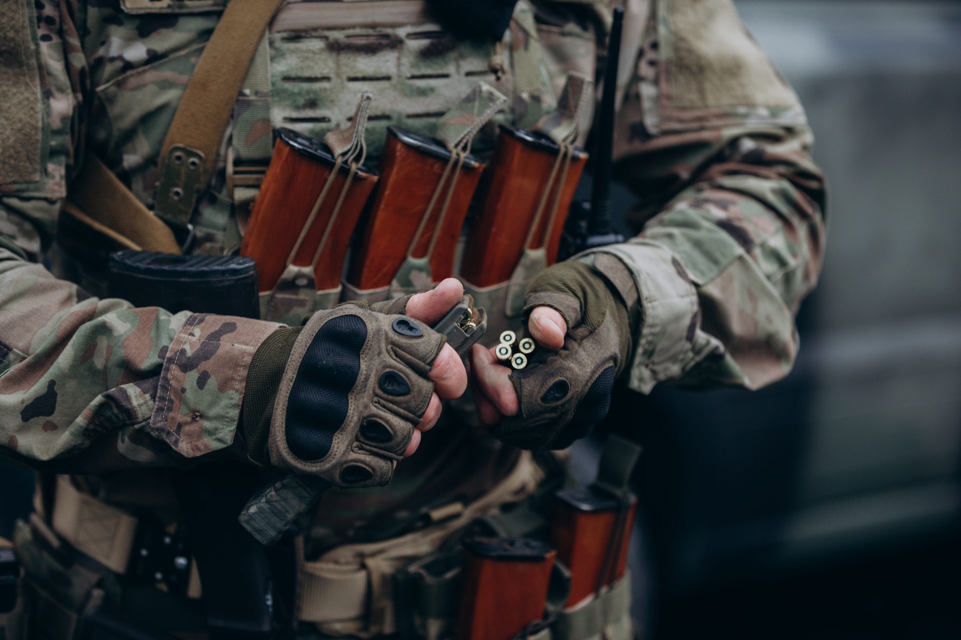 ukrainian soldier preparing for attack 2023 11 27 05 16 30 utc