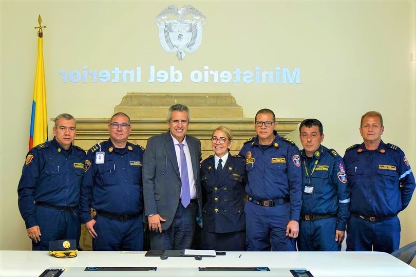 La nueva directora nacional de Bomberos de Colombia es Lourdes del Socorro Pena2