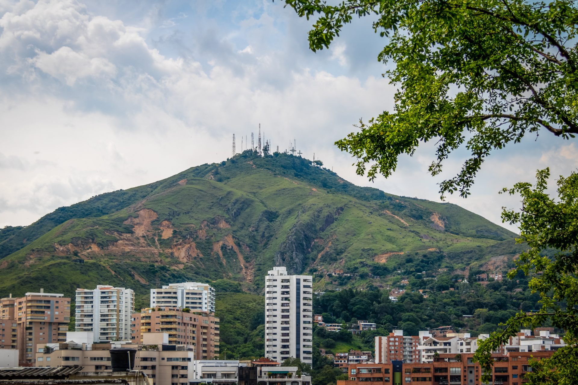 hill of three crosses cerro de las tres cruces a 2023 11 27 04 48 59 utc