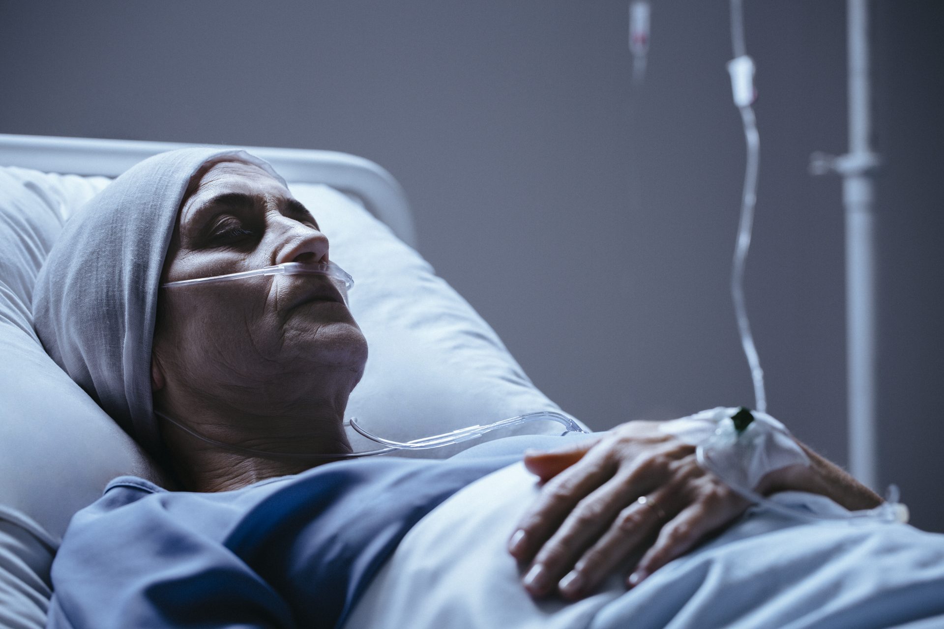 sick elderly woman with headscarf during chemother 2023 11 27 05 23 40 utc