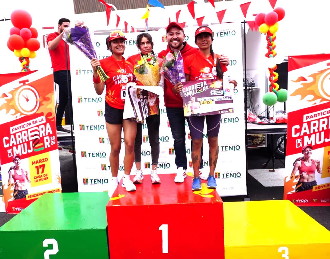 Tenjo irradio energia con la participacion de mas de 500 competidoras en la Carrera de la Mujer