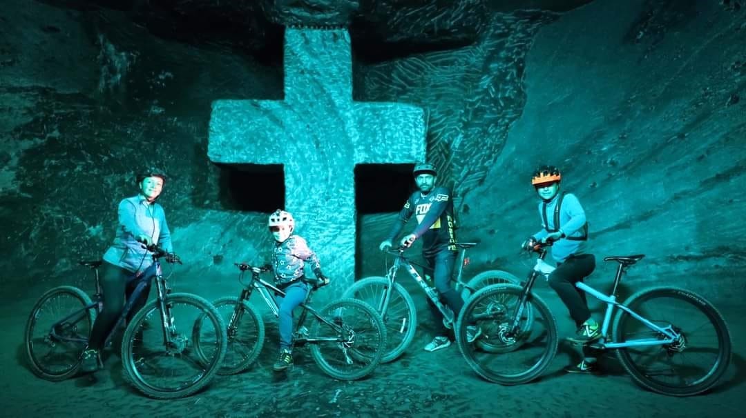 Viva la BiciExperiencia en Catedral de Sal de Zipaquira este domingo 7 de abril1