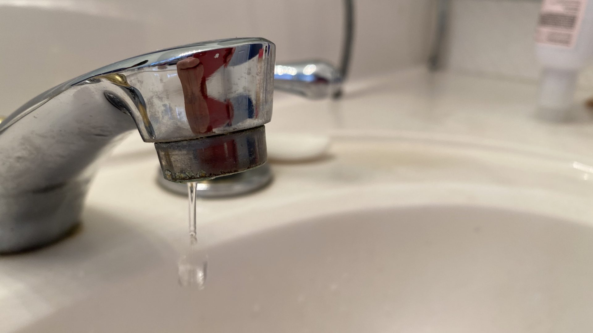 faucet water 2023 11 27 05 00 57 utc