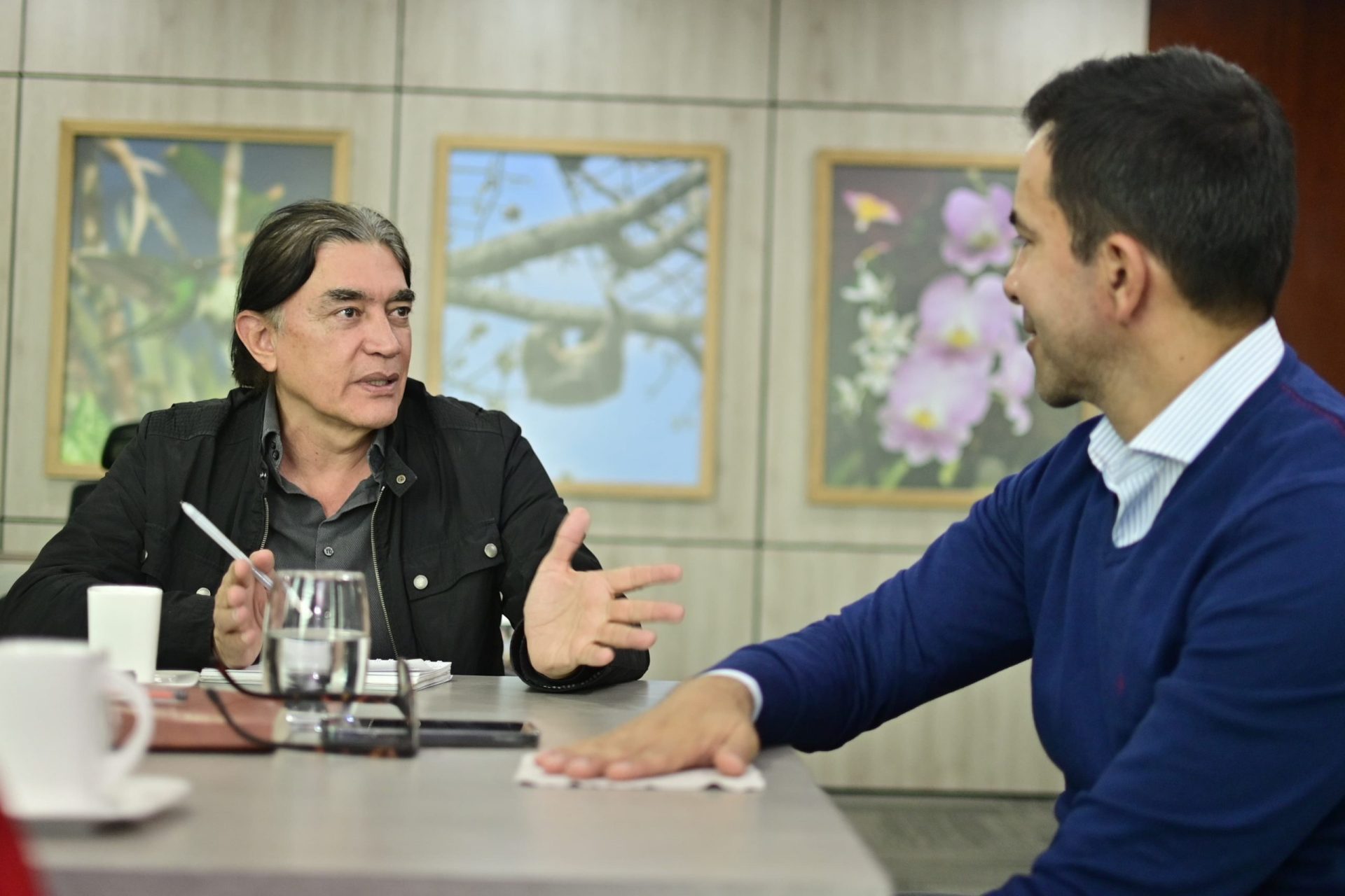 unen esfuerzos para potenciar el desarrollo economico y social de la region.1
