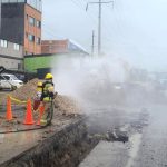 Bomberos Zipaquira atendieron emergencia por la ruptura de tuberia de gas en el barrio La Paz1