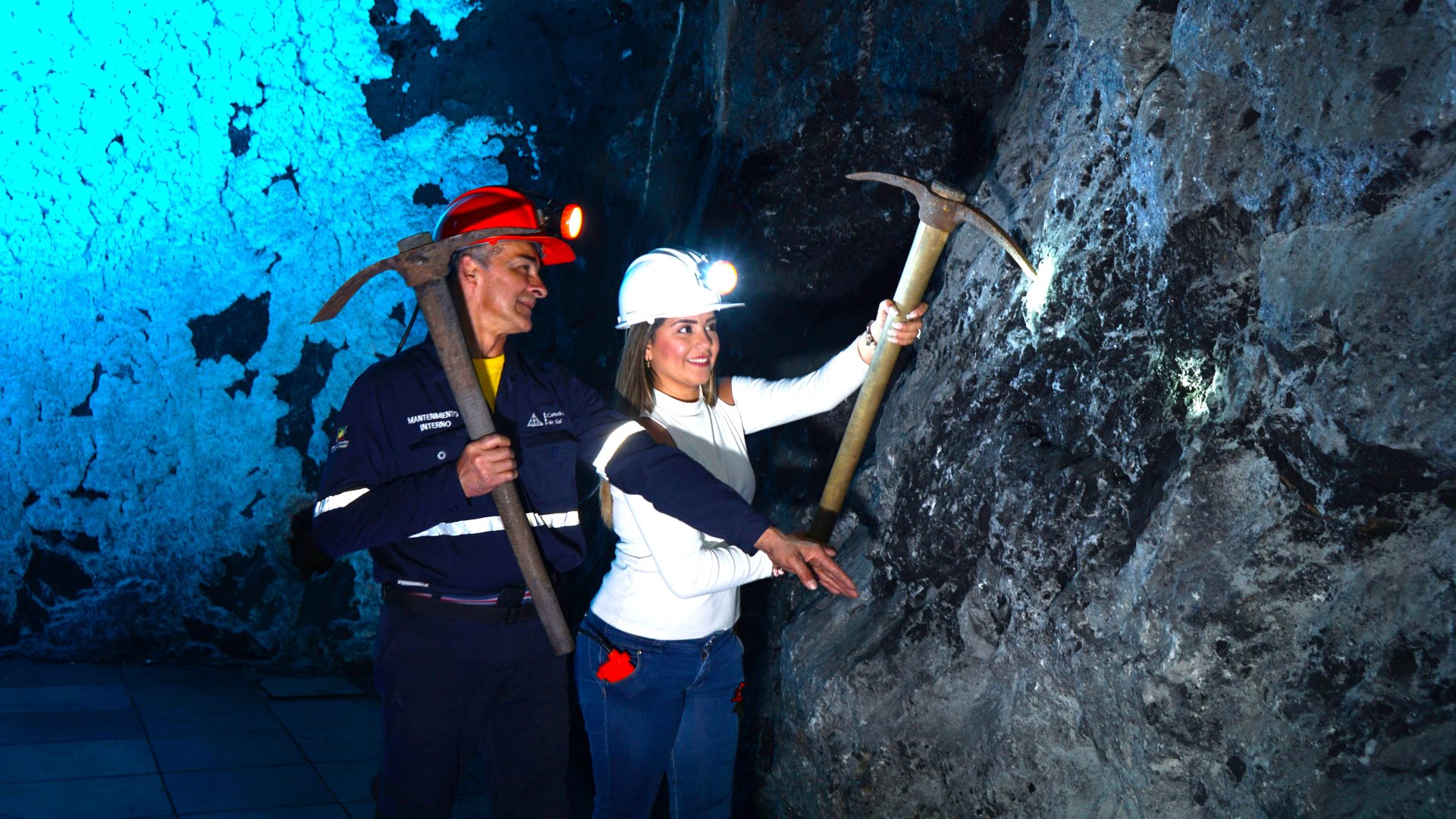 Vacaciones Subterraneas en la Catedral de Sal de Zipaquira Descubre un Mundo de Maravillas 1