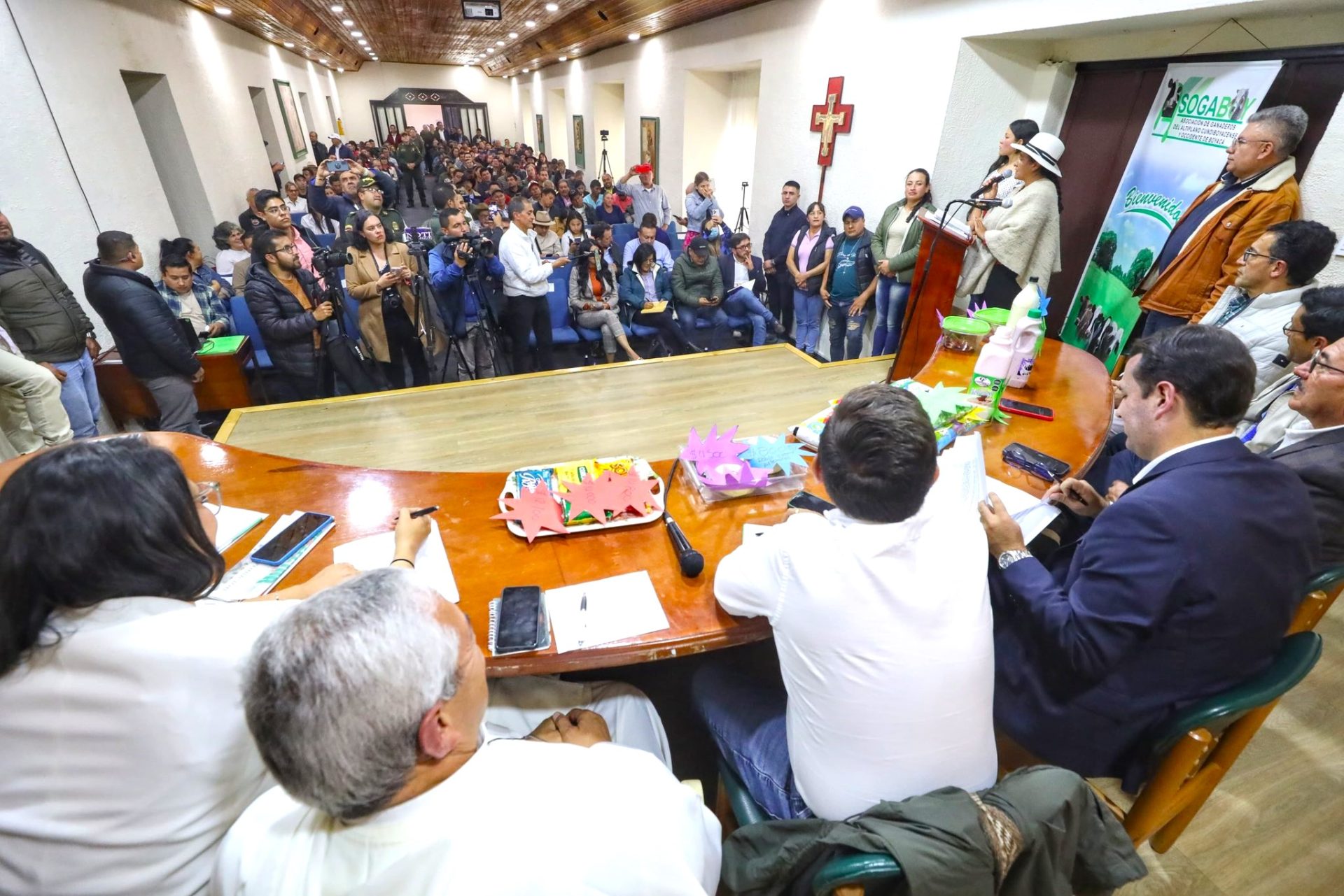 Gobierno de Boyaca impulsa medidas para salvar la industria lactea2