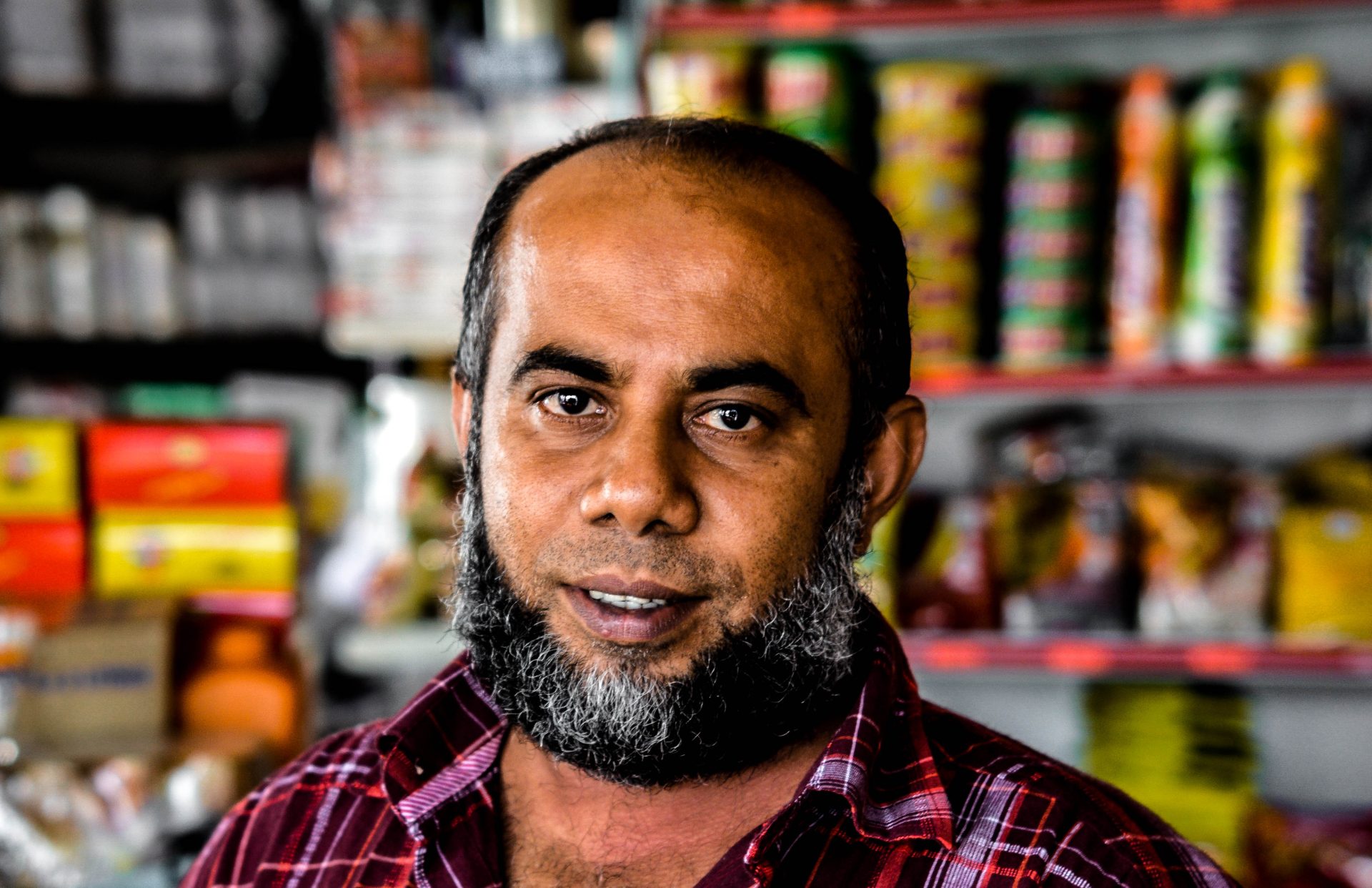 close up shot of a man in grocery store 2023 11 27 04 54 54 utc