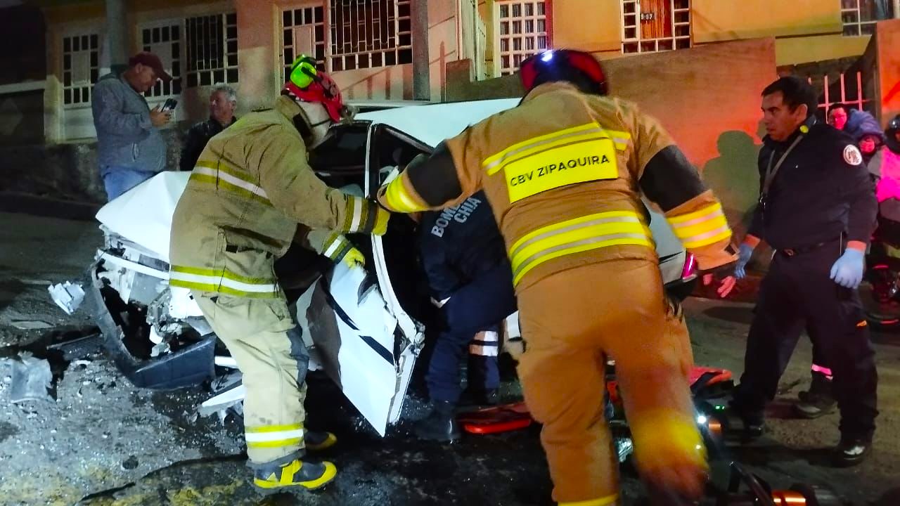 Bomberos Zipaquira alertan por aumento de accidentes viales en la region1