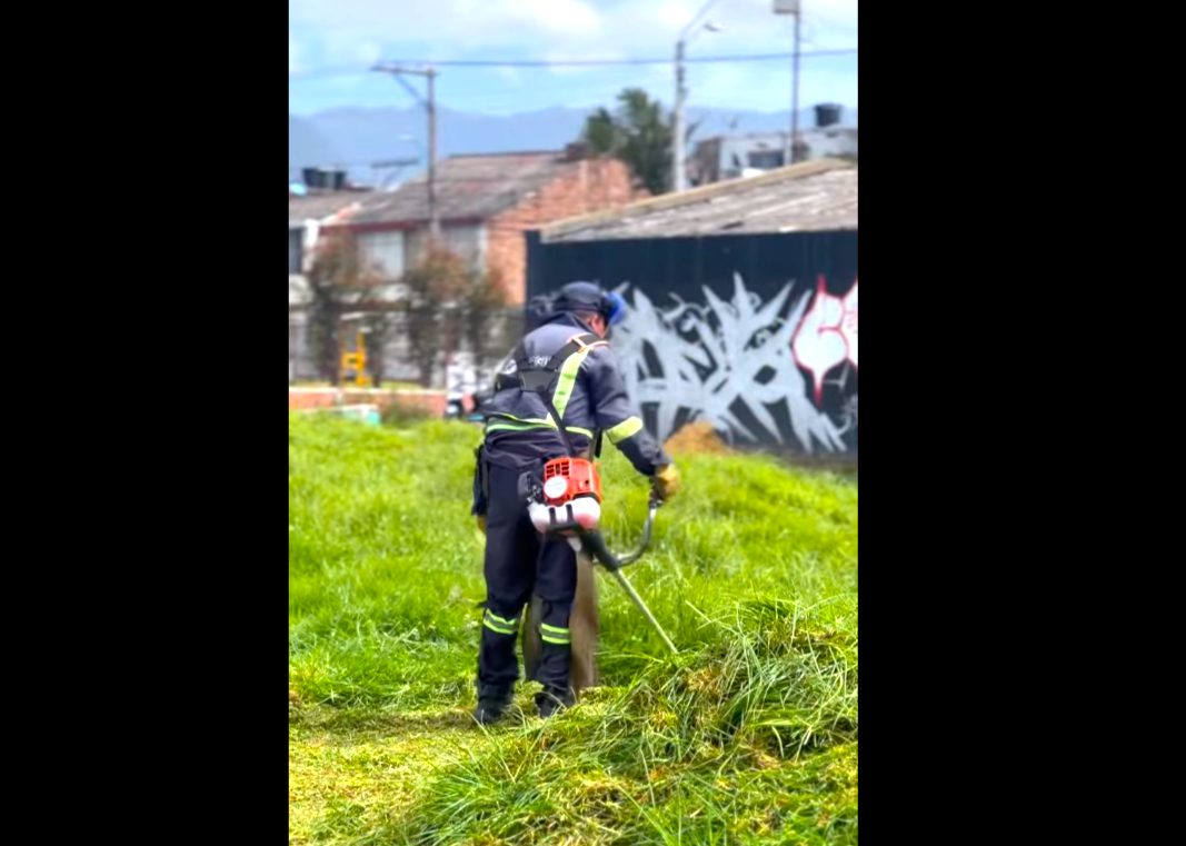 EPZ refuerza labores en parques con intervenciones en La Esperanza San Carlos y Potosi2