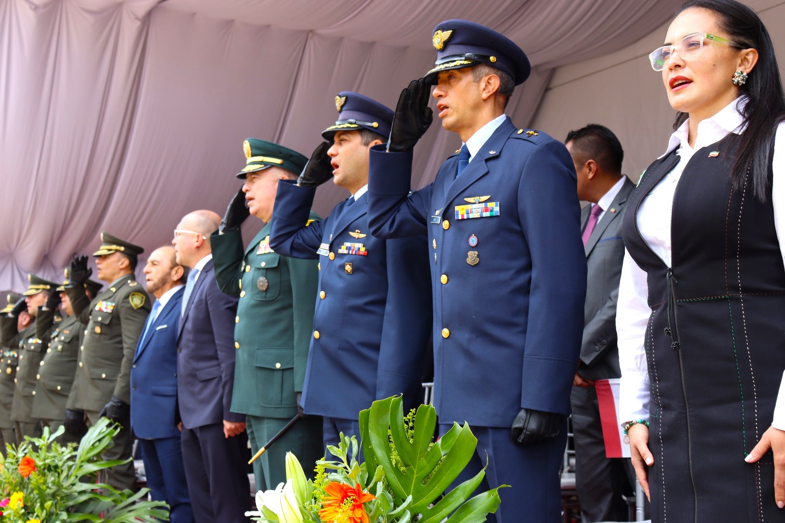 La FAC rindio homenaje en desfile por los 208 anos del sacrificio de los Martires de Zipaquira4
