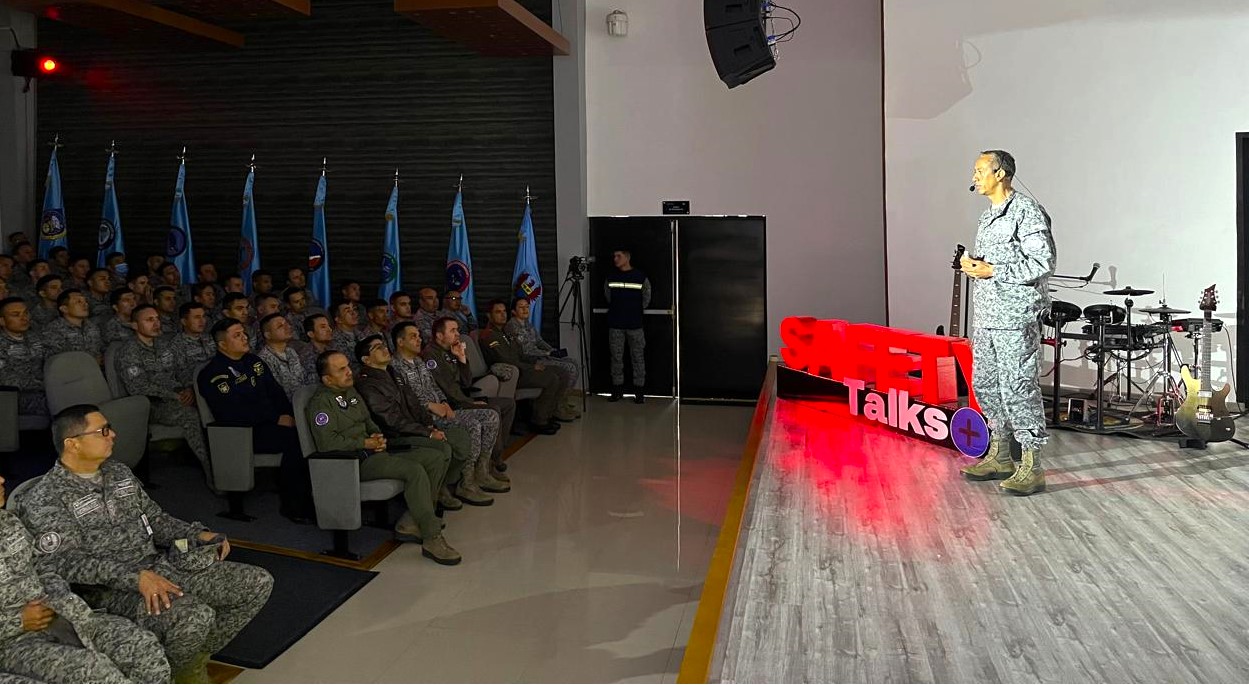 Safety Talks Plus FAC fortifica la seguridad operacional en Madrid Cundinamarca1