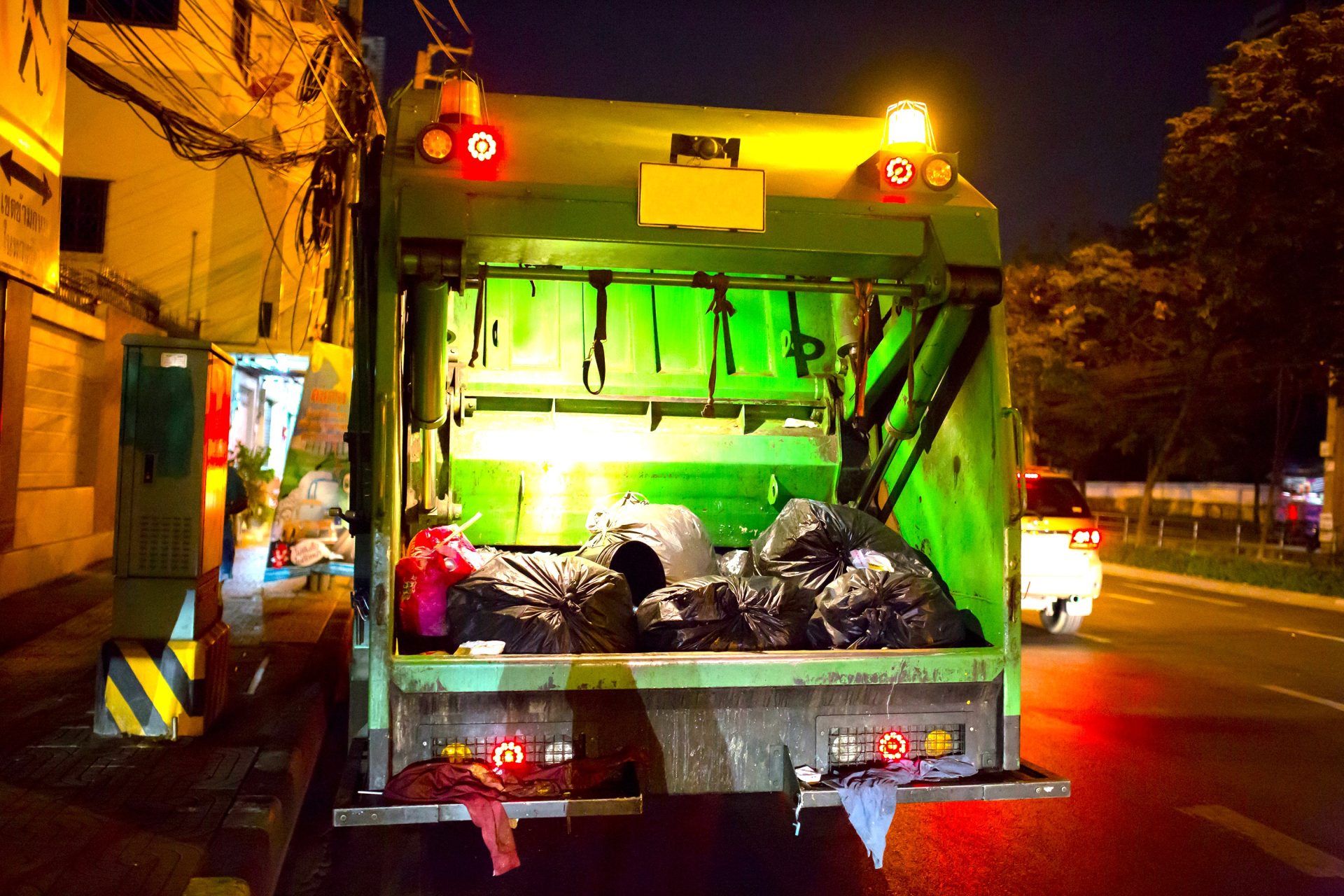 Bloqueos por paro camionero afectan recoleccion de basura en Chia1