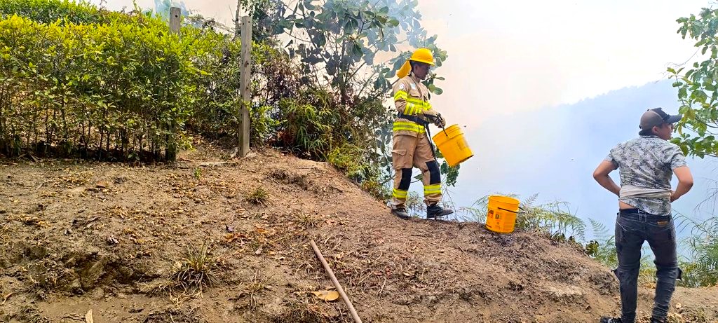 Bomberos en Cundinamarca controlaron seis incendios forestales ayer 17 de septiembre1