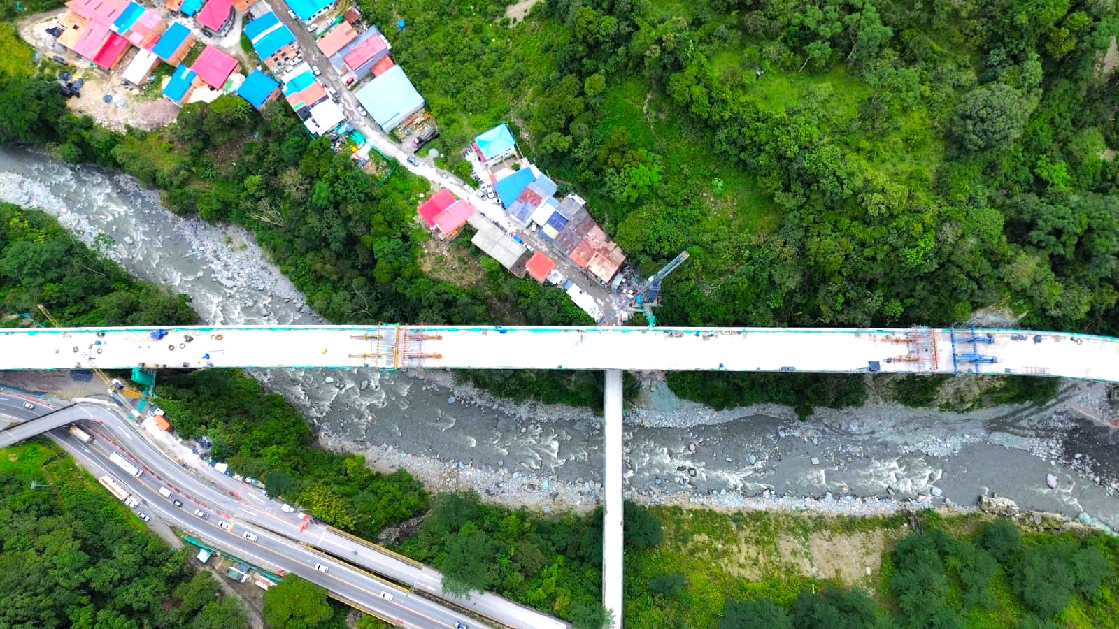 Finalizado el empalme de la Superestructura del Viaducto Km 58 en la Via Bogota – Villavicencio2
