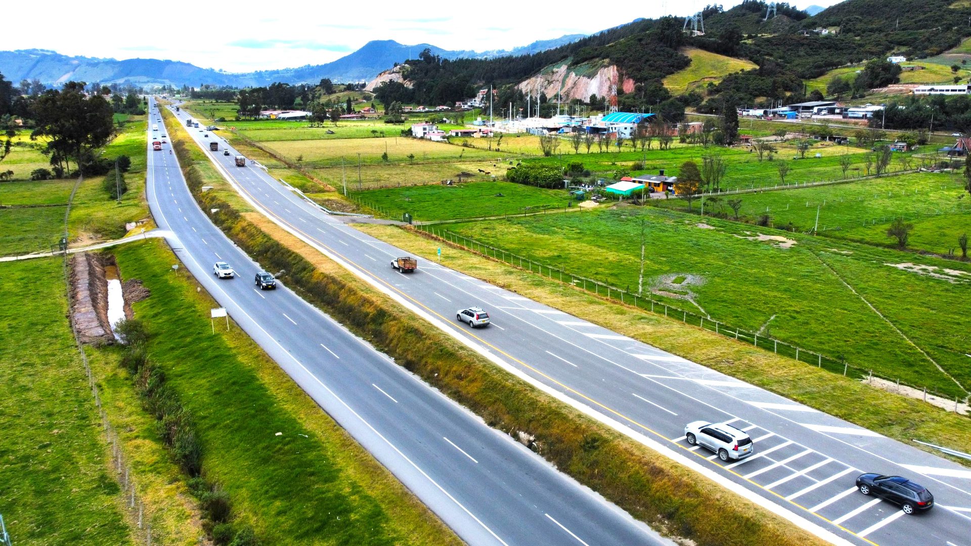 Se dio apertura al segundo tramo de la variante Zipaquira clave para la conectividad regional1
