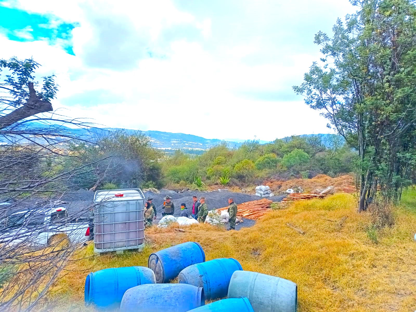 Descubren quema ilegal de carbon vegetal en Nemocon que causo grave dano ambiental2