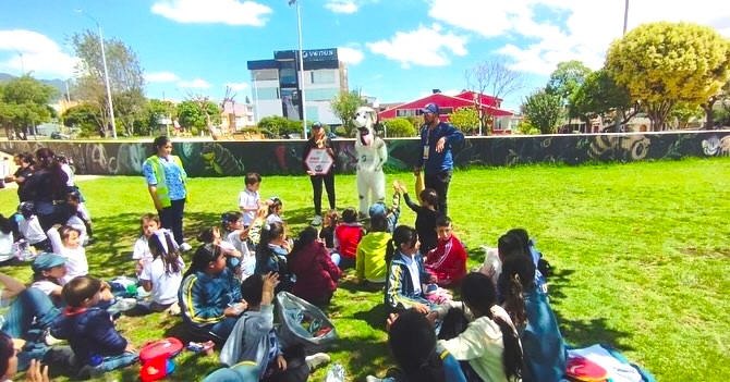 Empresas Publicas de Zipaquira EPZ fomenta la sostenibilidad ambiental en la Feria LEO1