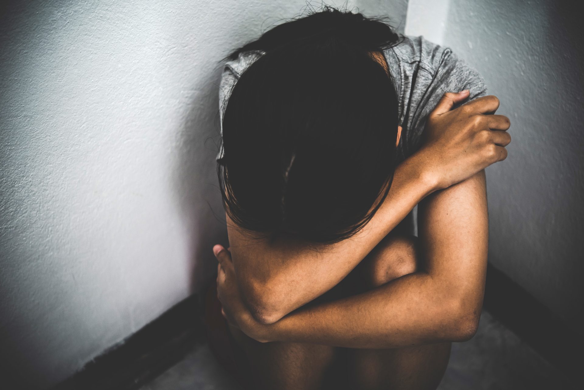 Corte revoca condena a mujer por homicidio y ordena su liberacion tras evaluar violencia de genero1
