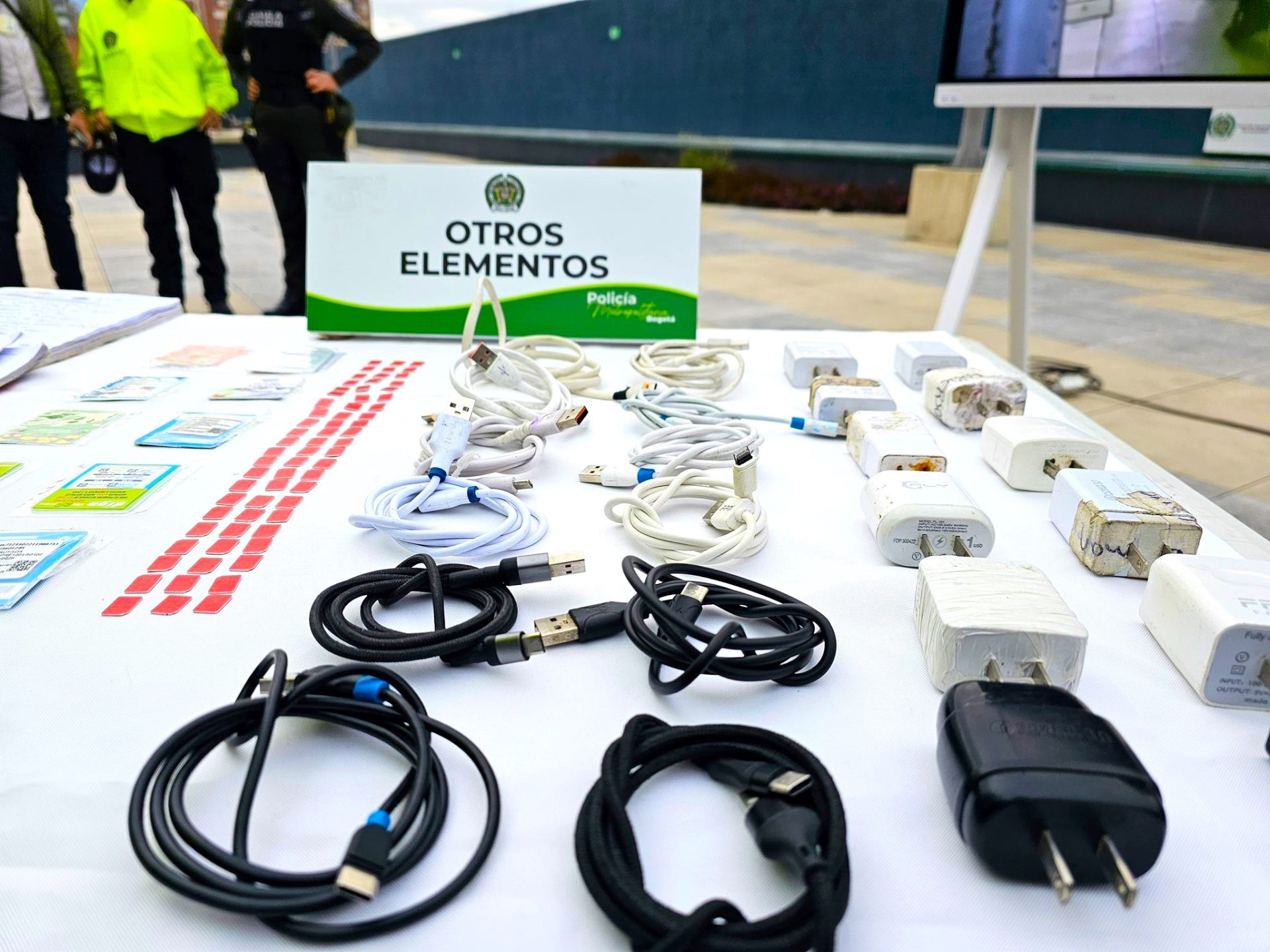 Desmantelan ‘call center de extorsion en la Carcel Modelo de Bogota3