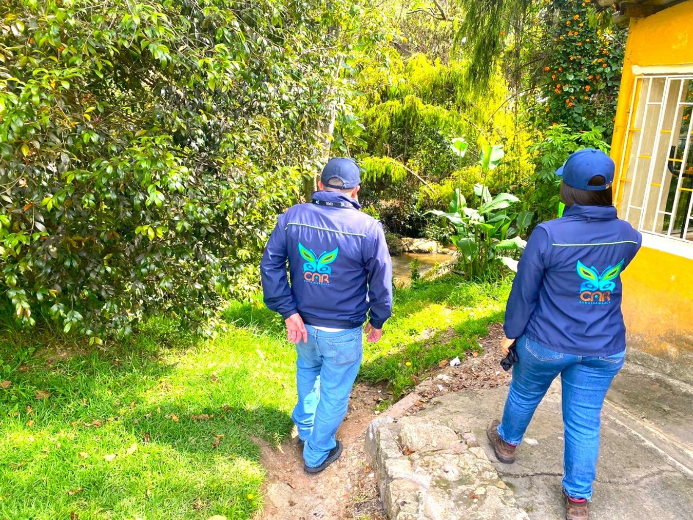 Dos restaurantes violan normas ambientales contaminando el rio Neusa 2