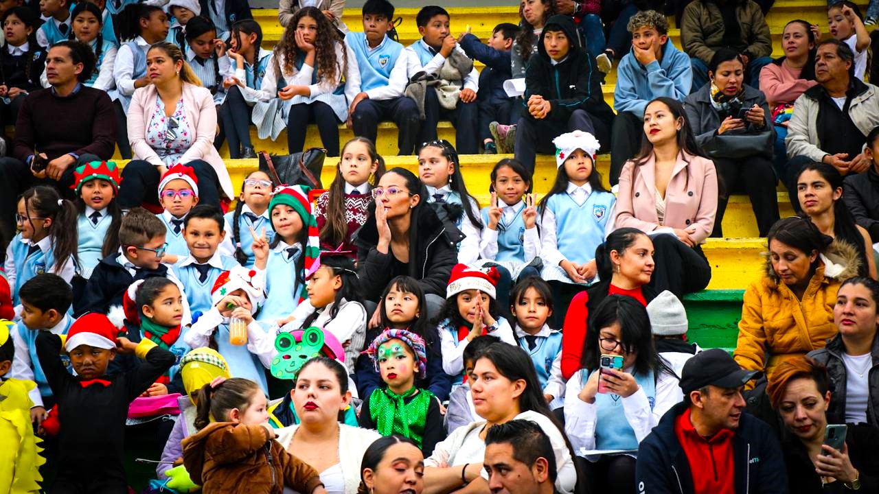 La Institucion Educativa La Balsa celebra 80 anos de historia en Chia1