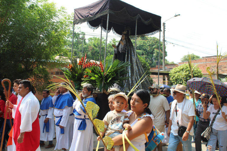 Nuestra Señora del Carmen de Apicalá: una tradición cargada de milagros 3 Nuestra Señora del Carmen de Apicalá: una tradición cargada de milagros 2