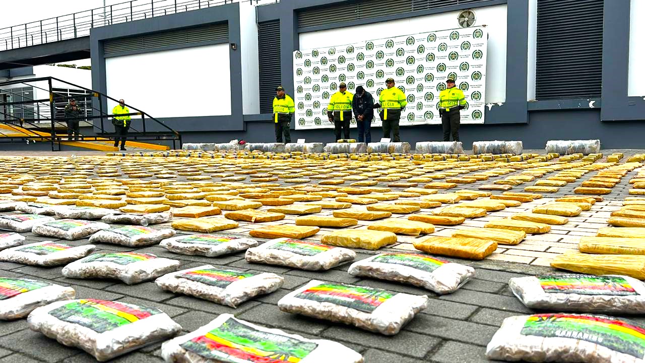 Policia en Soacha incauta 884 kilos de estupefacientes en operativo