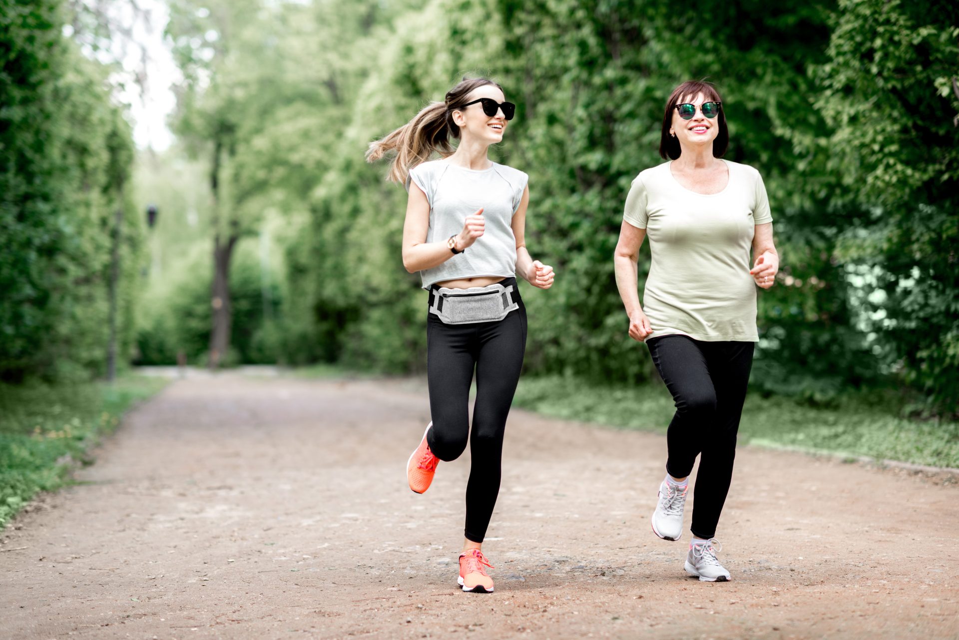 women running in the park 2023 11 27 05 18 32 utc